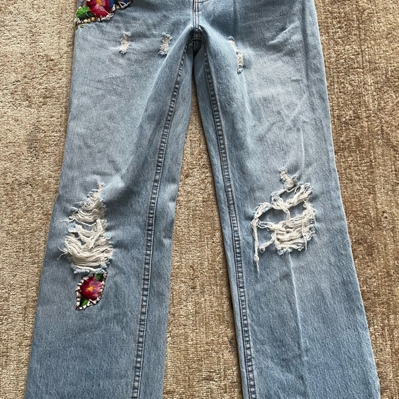Free People Distressed Low Rise Straight Leg Embroidered Jeans, Size 26 - Picture 2 of 11
